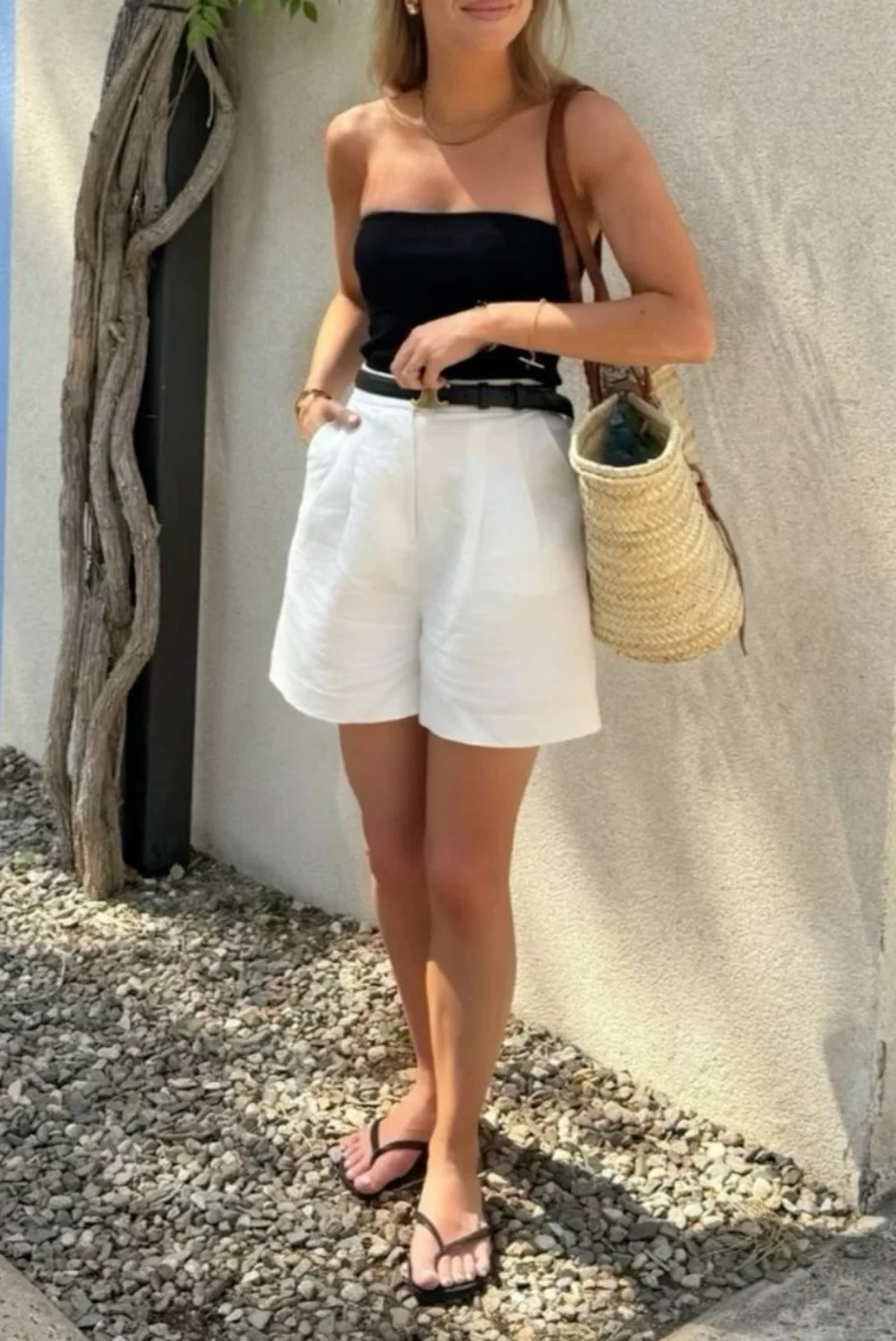 linen shorts summer outfit