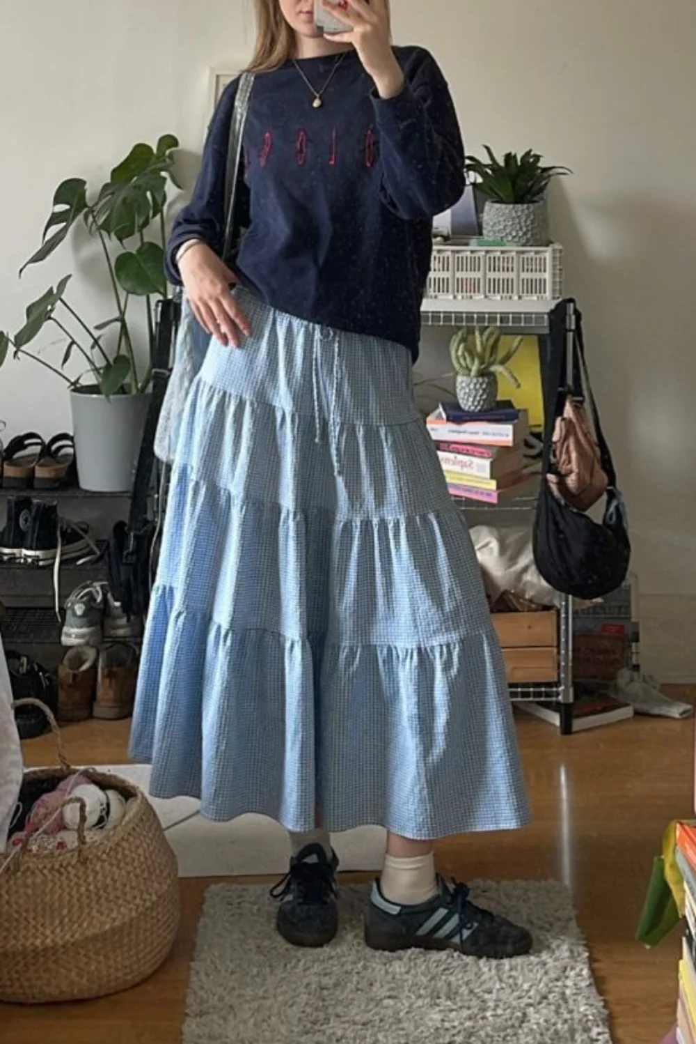 Blue tiered skirt outfit idea Blue tiered skirt outfit idea