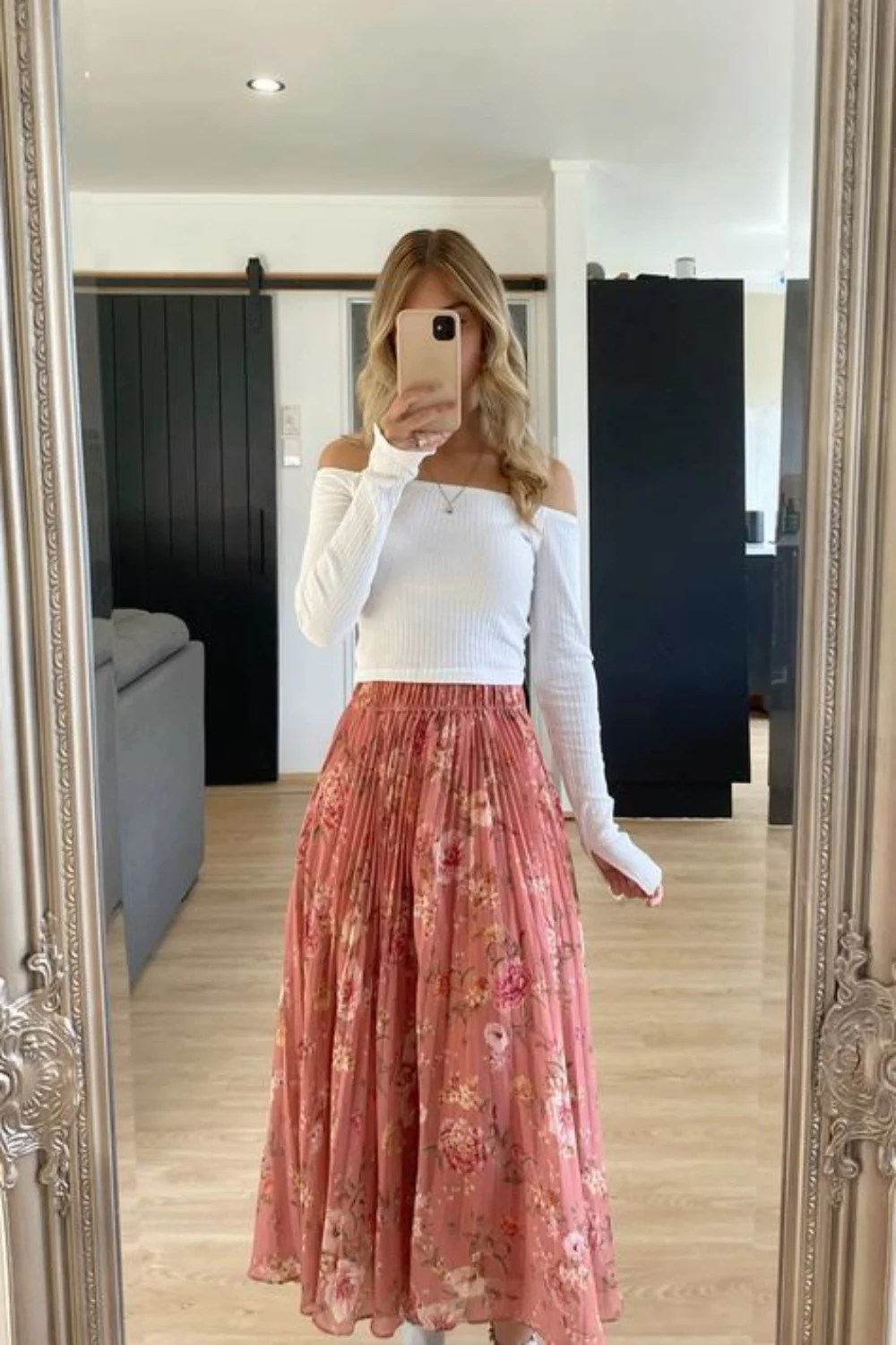 Floral tiered skirt outfit Floral tiered skirt outfit