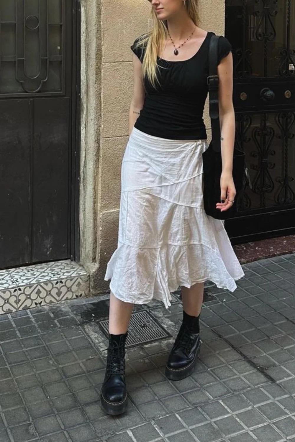 White midi skirt outfit idea White midi skirt outfit idea