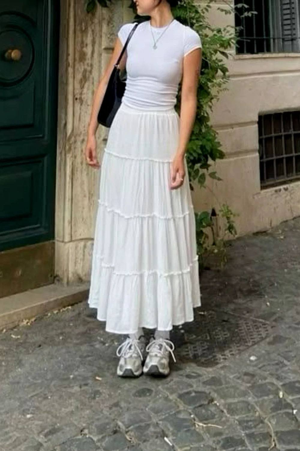 White midi skirt outfit inspiration White midi skirt outfit inspiration
