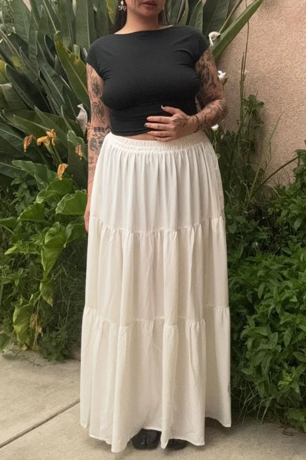 White tiered skirt outfit ideas White tiered skirt outfit ideas