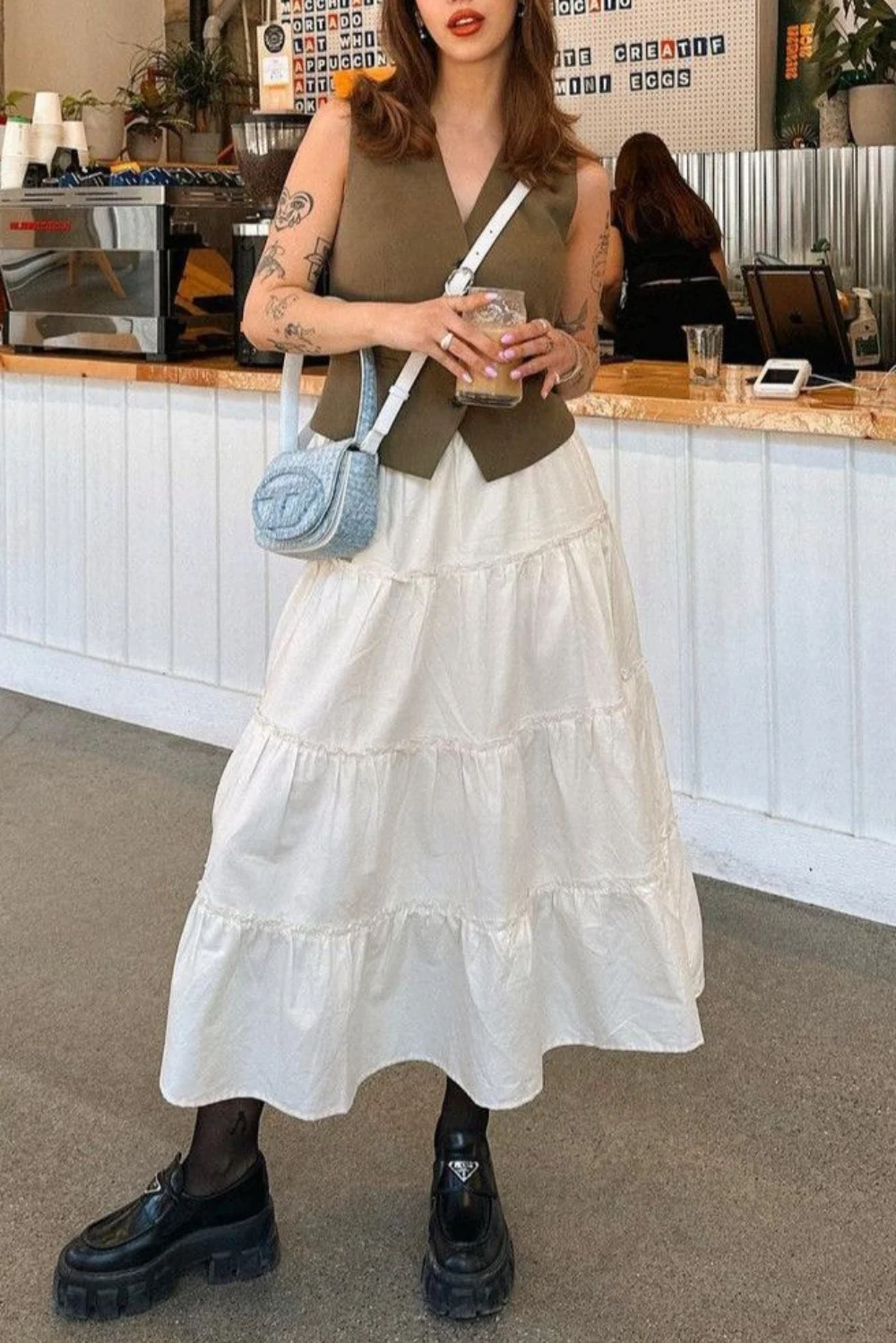 White tiered skirt outfit inspo White tiered skirt outfit inspo